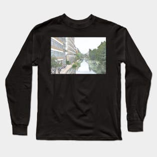 Regent's Canal towpath by Kingsland Basin, London, UK Long Sleeve T-Shirt